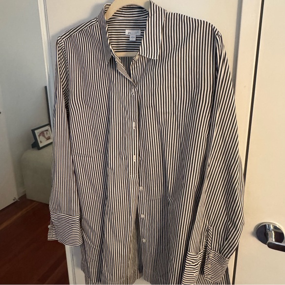 J. Jill Black and White Striped Button Down Longline Shirt - Picture 4 of 5